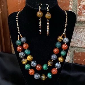 Necklace & earring set
